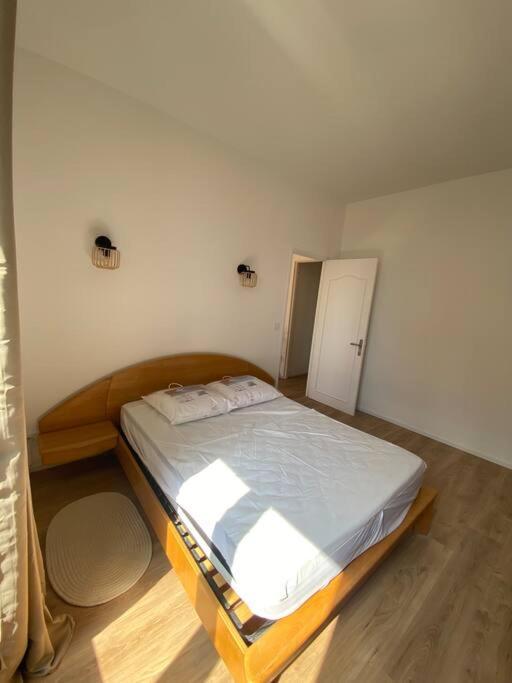 Corte Magnifique T2 45M2 Neuf 5 Personnes Place St Marcel Hyper Centre Wifi Lave Linge Tv Exterior photo